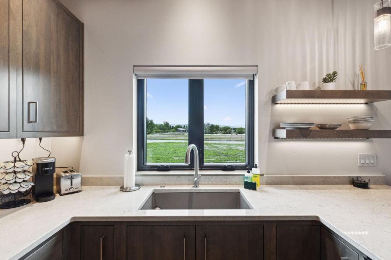 Mara Luxury Cabin- Maple Hamilton Exterior photo