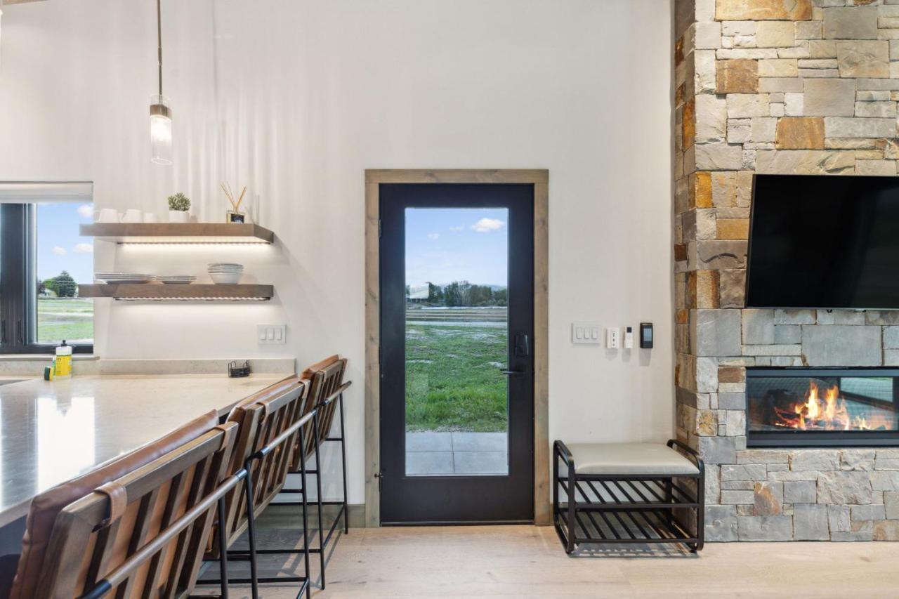 Mara Luxury Cabin- Maple Hamilton Exterior photo